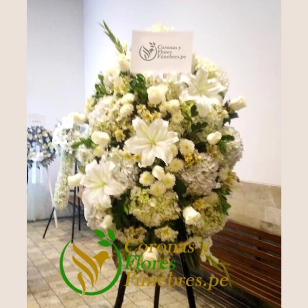 Lágrima Fúnebre de liliums, hortencias y Rosas Blancas F60
